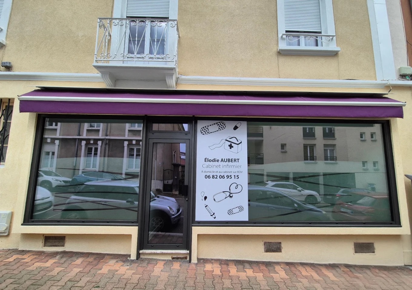 La devanture du cabinet, avenue Dugueyt Jouvin
